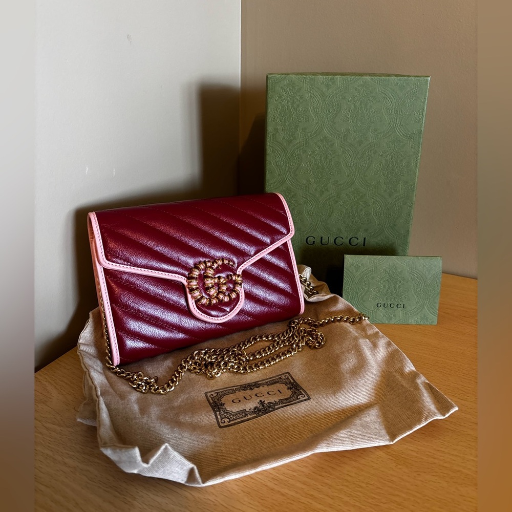 Gucci “GG Marmont Mini Chain Bag” in deep red and soft pink
